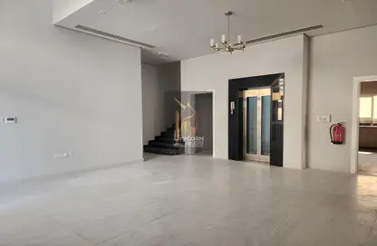 Empty Room image for: Villa for rent in Madinat Khalifa North - Madinat Khalifa - Doha, Image 1