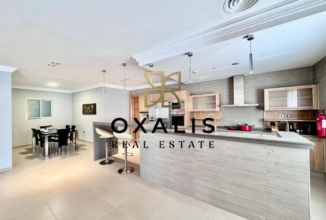 944291 - Property Image 2