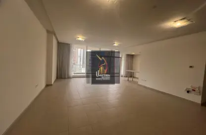 Apartment - 2 Bedrooms - 3 Bathrooms for rent in 35 West Bay - West Bay - Doha