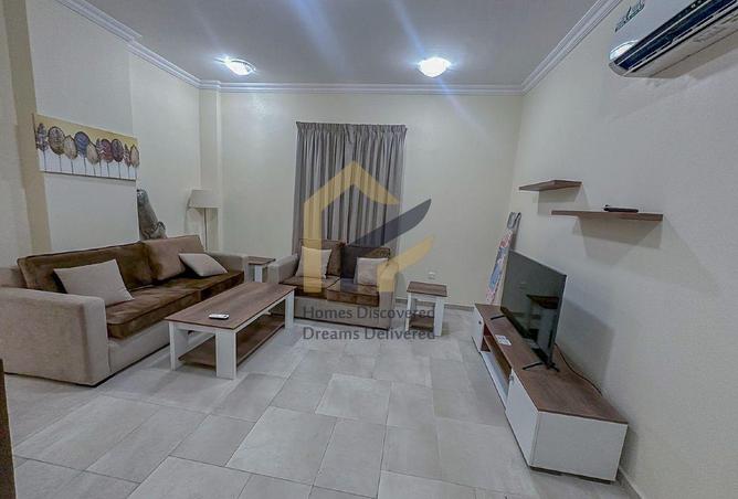 965803 - Property Image 2