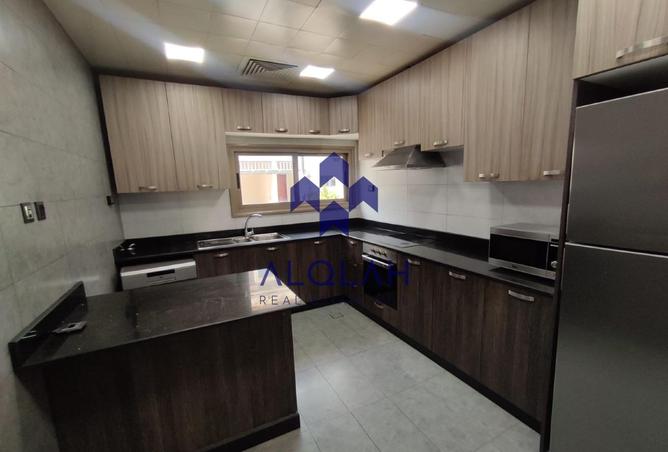 979906 - Property Image 3