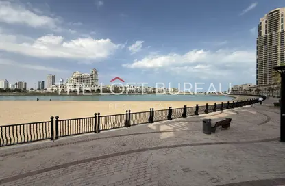 فيلا - 5 غرف نوم - 6 حمامات للايجار في طريق بورتو الشرقي - بورتو أرابيا - جزيرة اللؤلؤة - الدوحة فيلا - 5 غرف نوم - 6 حمامات للايجار في طريق بورتو الشرقي - بورتو أرابيا - جزيرة اللؤلؤة - الدوحة