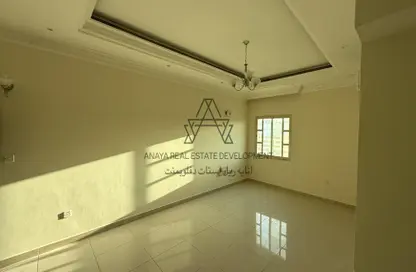 Apartment - 2 Bedrooms - 2 Bathrooms for rent in Al Mansoura - Al Mansoura - Doha