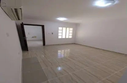 شقة - 2 غرف نوم - 2 حمامات للايجار في 43 المطار القديم - طريق المطار القديم - الدوحة