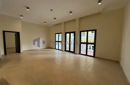 Apartment - 2 Bedrooms - 3 Bathrooms for sale in Gondola - Qanat Quartier - The Pearl Island - Doha