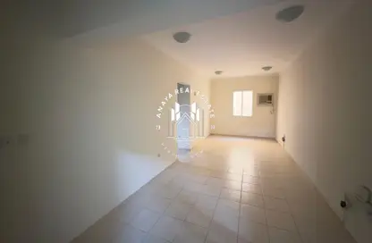 Apartment - 2 Bedrooms - 2 Bathrooms for rent in Al Muntazah - Doha