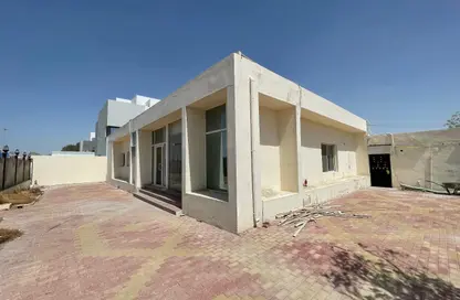Villa - Studio - 4 Bathrooms for rent in Al Sadd - Al Sadd - Doha