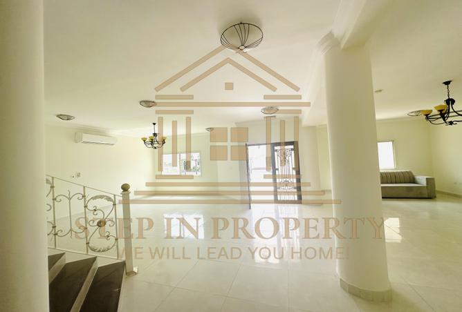 951712 - Property Image 3