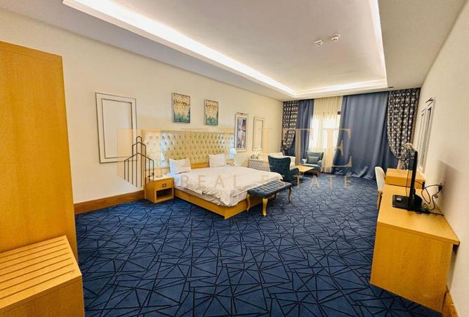 982932 - Property Image 3