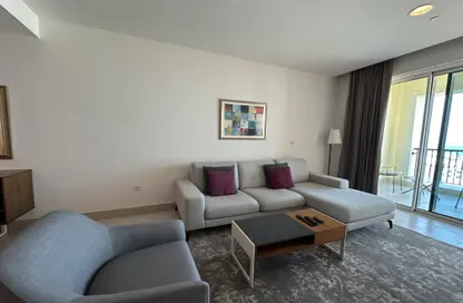 Apartment - 1 Bedroom - 2 Bathrooms for rent in Viva Central - Viva Bahriyah - The Pearl Island - Doha