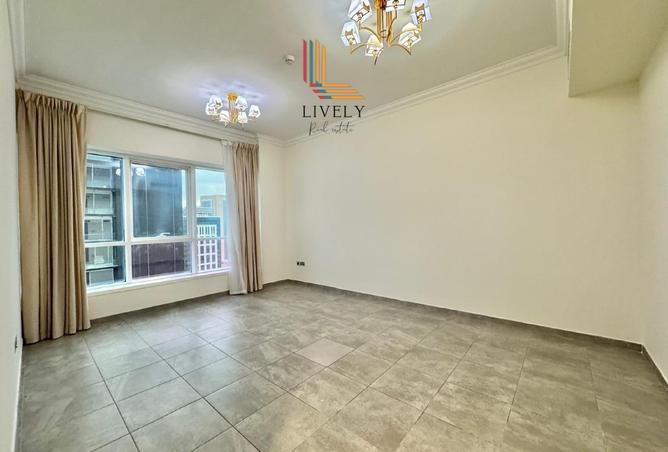 986854 - Property Image 3