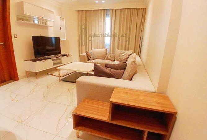 952490 - Property Image 2