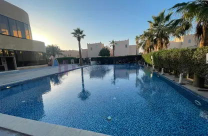 مجمع سكني - 3 غرف نوم - 4 حمامات للايجار في شارع عمار بن ياسر - العزيزية - الدوحة