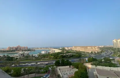 شقة - 2 غرف نوم - 3 حمامات للبيع في طريق بورتو الغربي - بورتو أرابيا - جزيرة اللؤلؤة - الدوحة