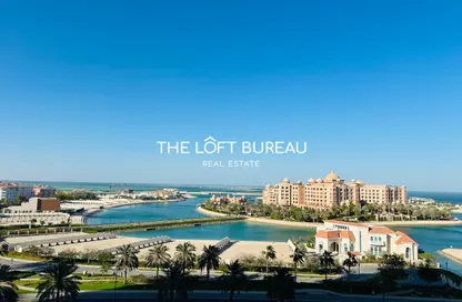 Apartment - 2 Bedrooms - 3 Bathrooms for rent in East Porto Drive - Porto Arabia - The Pearl Island - Doha