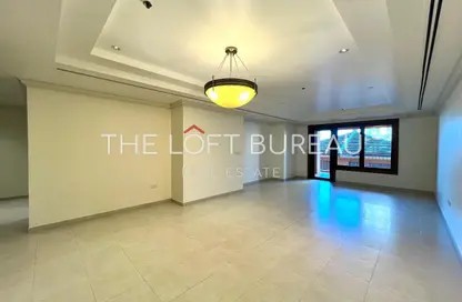 Apartment - 1 Bedroom - 2 Bathrooms for rent in East Porto Drive - Porto Arabia - The Pearl Island - Doha