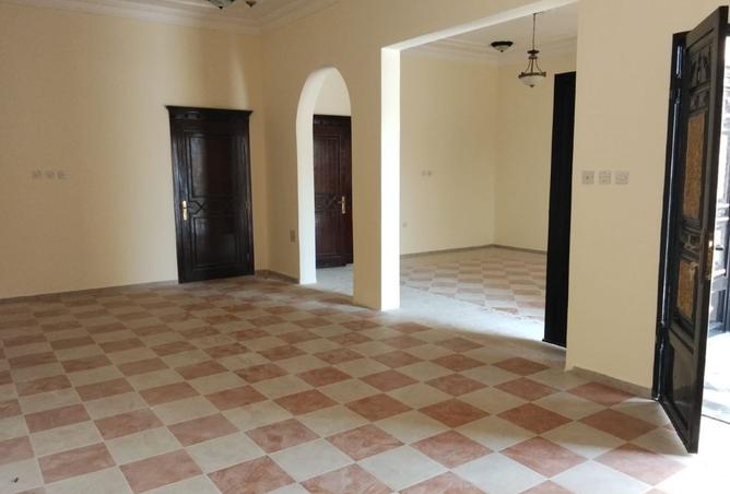 950879 - Property Image 3