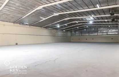 Warehouse - Studio - 3 Bathrooms for rent in Industrial Area 1 - Industrial Area - Doha