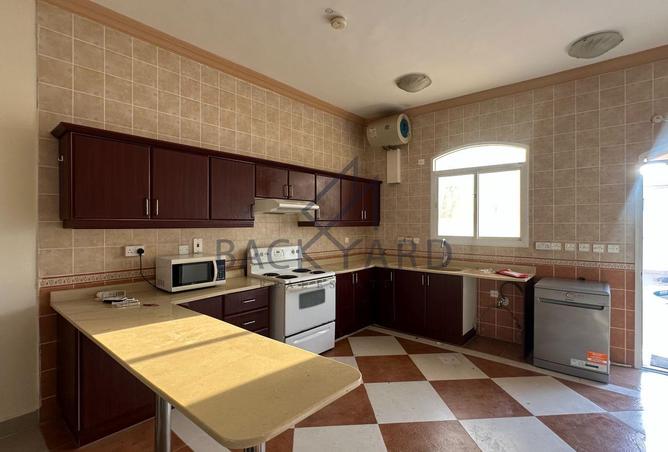 1000422 - Property Image 2