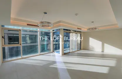 Apartment - 2 Bedrooms - 3 Bathrooms for rent in Gewan Island - The Pearl Island - Doha