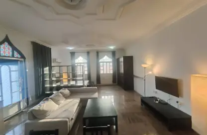 Apartment - Studio - 1 Bathroom for rent in Onaiza Street - Diplomatic Area - Doha