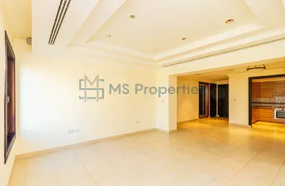 Apartment - 1 Bedroom - 2 Bathrooms for sale in West Porto Drive - Porto Arabia - The Pearl Island - Doha