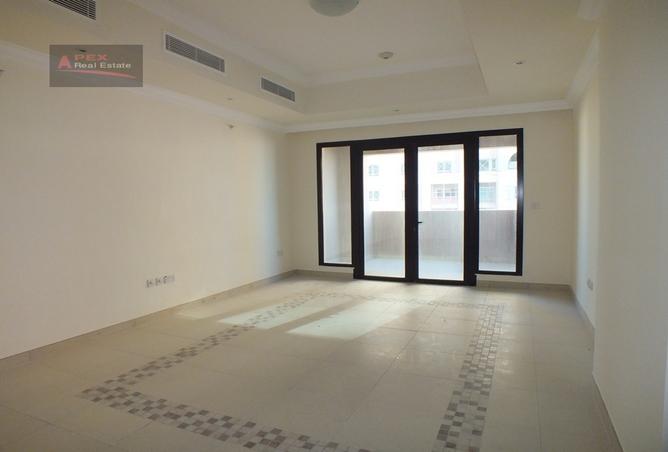 494421 - Property Image 3