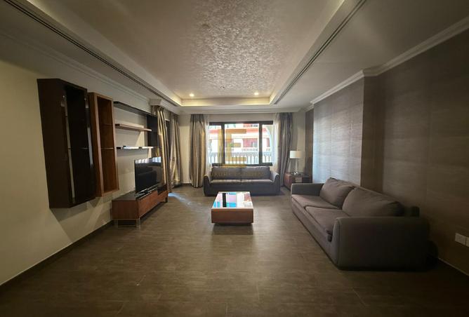 886819 - Property Image 2