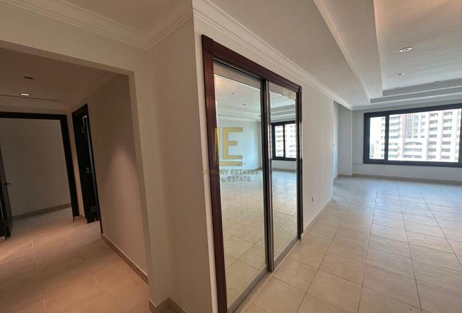 907452 - Property Image 3