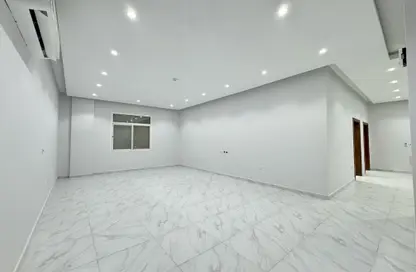 Apartment - 2 Bedrooms - 2 Bathrooms for rent in Street 871 - Al Duhail South - Al Duhail - Doha