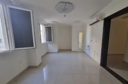 Apartment - 3 Bedrooms - 2 Bathrooms for rent in Najma Street - Najma - Doha
