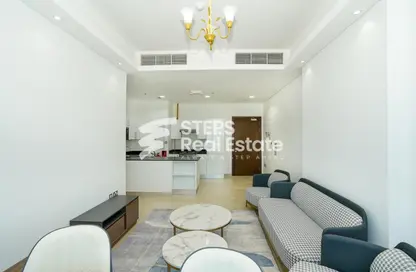 Apartment - 2 Bedrooms - 2 Bathrooms for rent in Marina Tower 21 - Marina District - Lusail