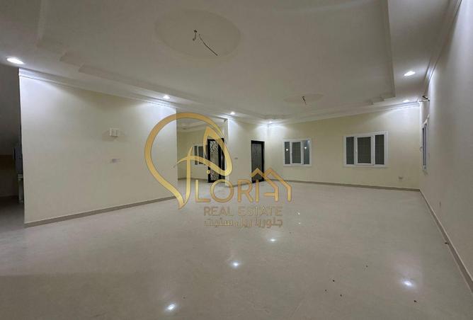 965495 - Property Image 3