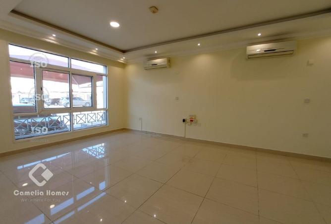 1005231 - Property Image 2