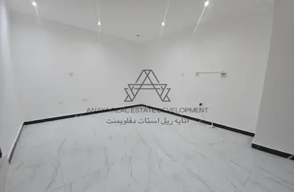 فيلا - 1 حمام للايجار في شارع العزيزة - العزيزية - الدوحة