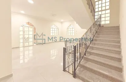 Villa - 4 Bedrooms - 5 Bathrooms for rent in Abu Hamour - Doha