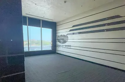 Office Space - Studio - 2 Bathrooms for rent in Al Nasr Street - Al Nasr - Doha