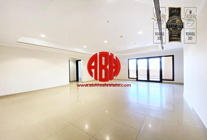 Apartment - 2 Bedrooms - 3 Bathrooms for rent in East Porto Drive - Porto Arabia - The Pearl Island - Doha
