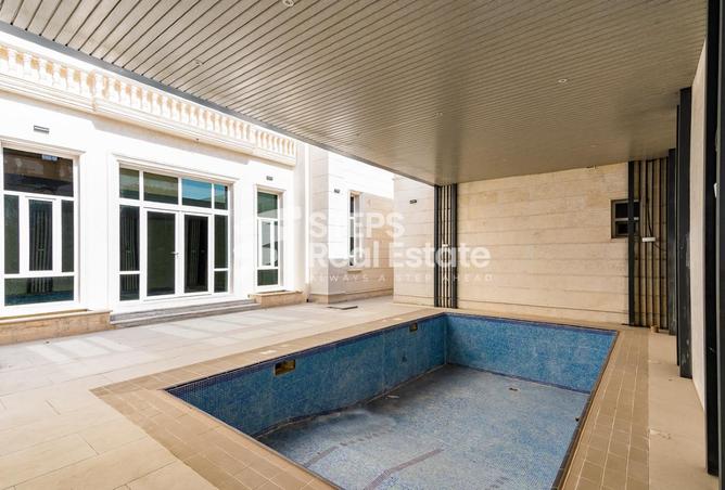 929141 - Property Image 2