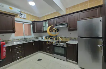 Apartment - 2 Bedrooms - 2 Bathrooms for rent in Al Mansoura - Doha