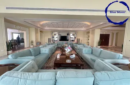 Apartment - 4 Bedrooms - 6 Bathrooms for rent in Gewan Island - The Pearl Island - Doha