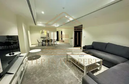 Apartment - 1 Bedroom - 2 Bathrooms for rent in One Porto Arabia - Porto Arabia - The Pearl Island - Doha