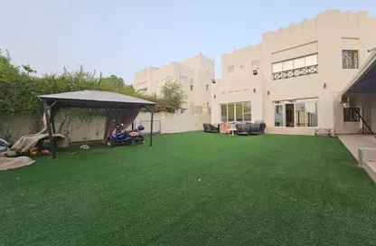 Villa - 3 Bedrooms - 4 Bathrooms for rent in South Gate - West Bay Lagoon - Doha