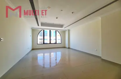 شقة - غرفة نوم - 2 حمامات للايجار في طريق بورتو الشرقي - بورتو أرابيا - جزيرة اللؤلؤة - الدوحة