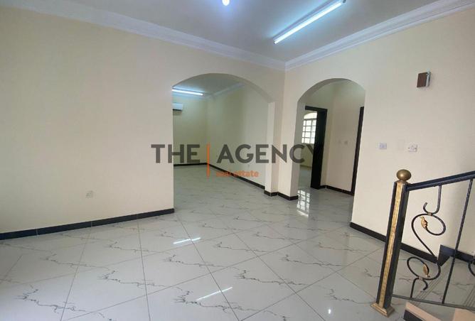 958863 - Property Image 3