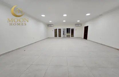 Apartment - 3 Bedrooms - 3 Bathrooms for rent in Al Mansoura - Al Mansoura - Doha Apartment - 3 Bedrooms - 3 Bathrooms for rent in Al Mansoura - Al Mansoura - Doha