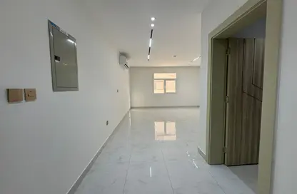 Apartment - 2 Bedrooms - 3 Bathrooms for rent in Madinat Khalifa - Doha