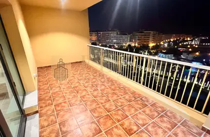Apartment - 2 Bedrooms - 3 Bathrooms for rent in East Porto Drive - Porto Arabia - The Pearl Island - Doha