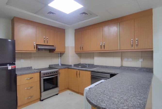 932470 - Property Image 3