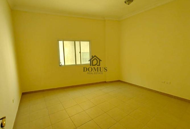 942831 - Property Image 3